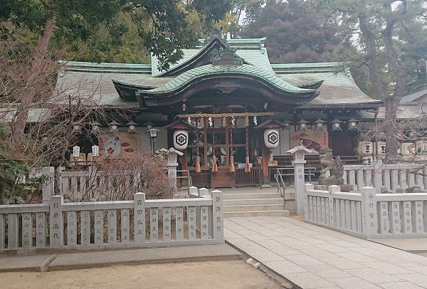 芦屋神社の本殿