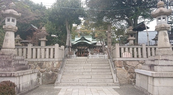 芦屋神社の入り口