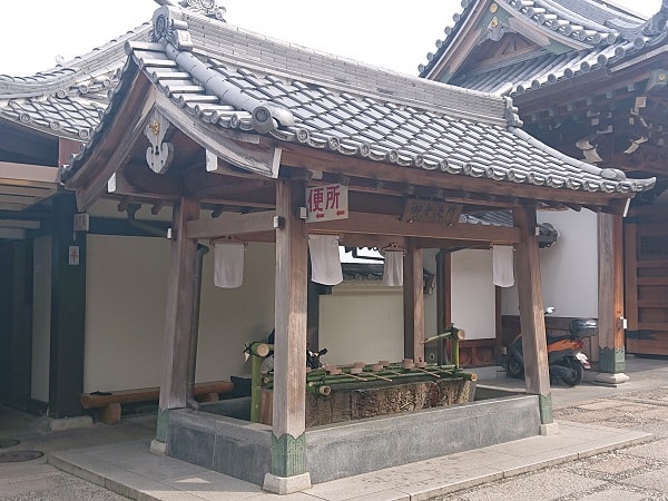 【門戸厄神の東光寺】厄払いのご利益や人形供養で有名な神社の様子とアクセス方法 ｜ こころ参り 関西の神社・お寺の