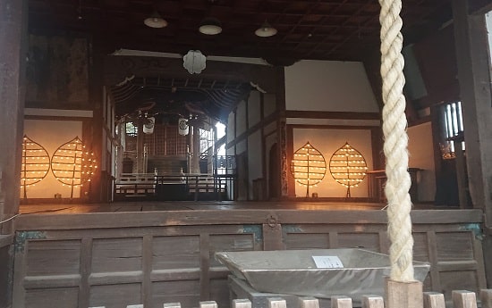 猪名野神社の拝殿